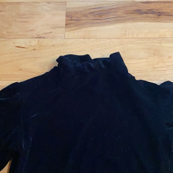 Only Hearts velvet turtleneck🌺 - Picture 3 of 4